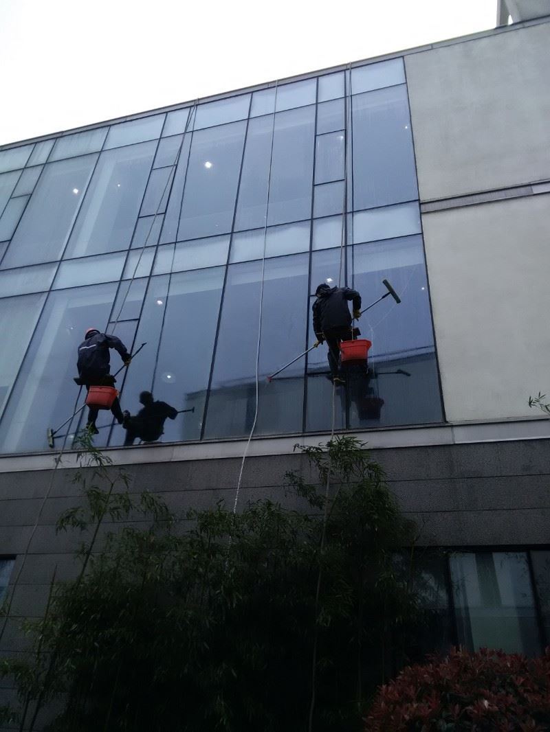 外墙清洗,玻璃幕墙清洗,工厂外墙清洗,小区外墙清洗