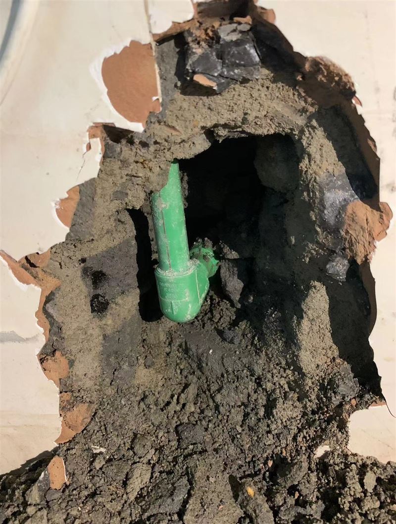 卫生间防水维修不砸砖堵漏，本地多年施工真实案例参考