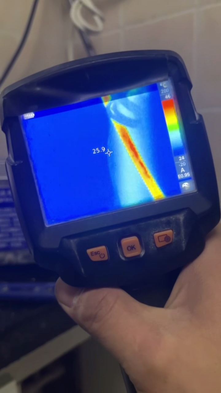 卫生间免砸砖防水修缮,省心解决渗水难题